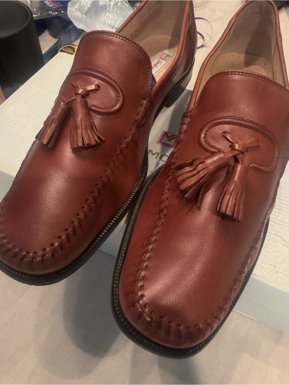 LNWB! Sandro Moscoloni Brown Leather Tassel Loafers - Light wear. - Picture 4 of 5